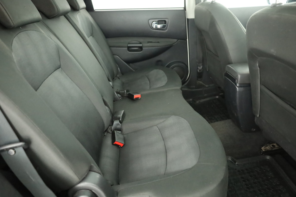 Nissan Qashqai+2