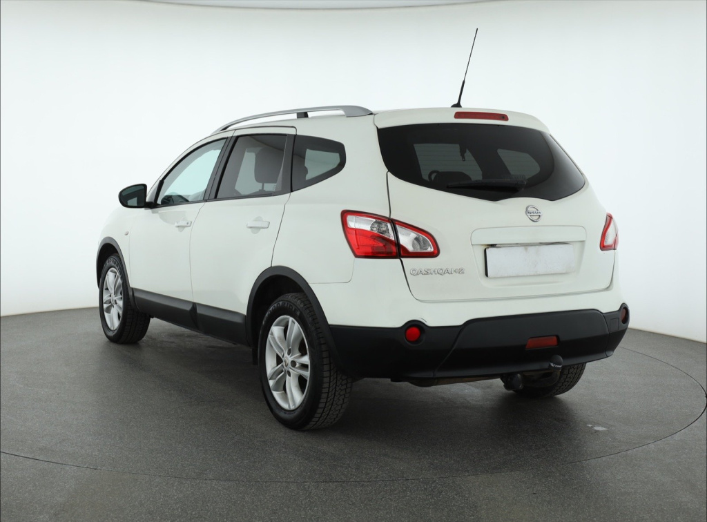 Nissan Qashqai+2