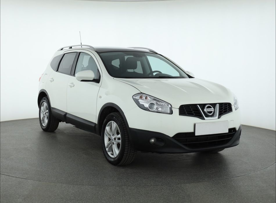 Nissan Qashqai+2 - 2012