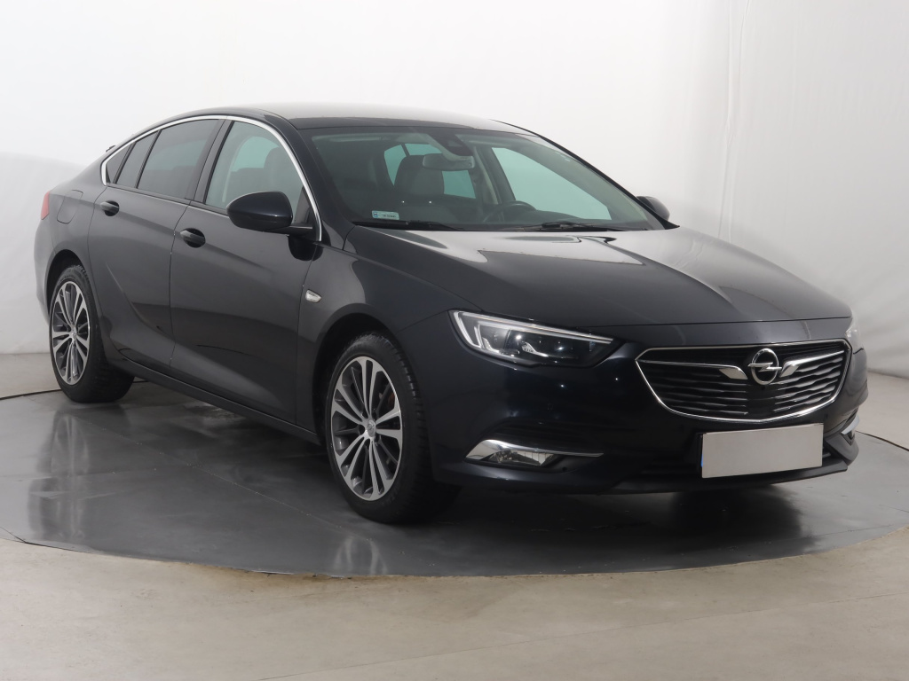 Opel Insignia 2018 1.5 Turbo 166638km Hatchback