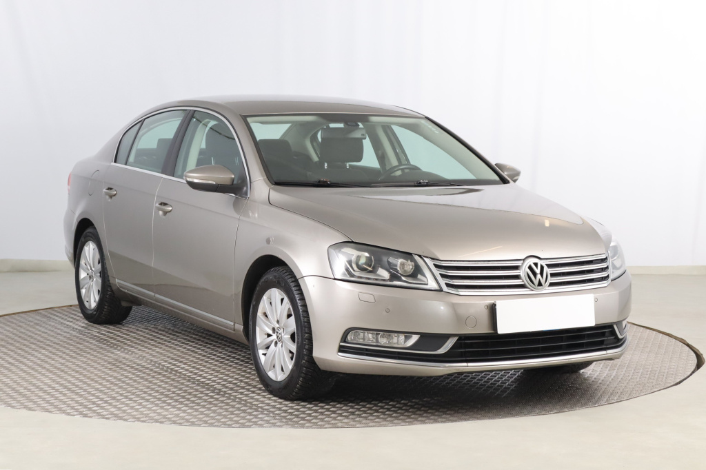 Volkswagen Passat 2012 2.0 TDI 289270km Sedan