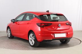 Opel Astra - 2015