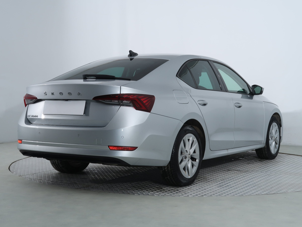 Skoda Octavia 2020 1.5 TSI 102232km Ambition