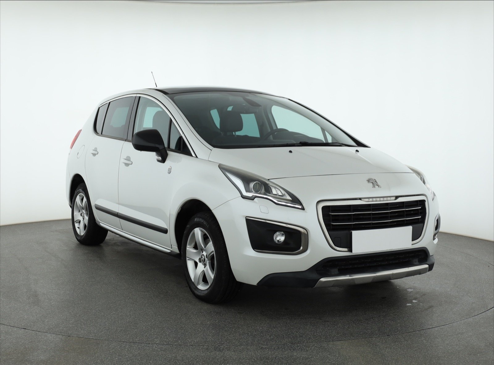 Peugeot 3008 2015 1.2 PureTech 136163km ABS