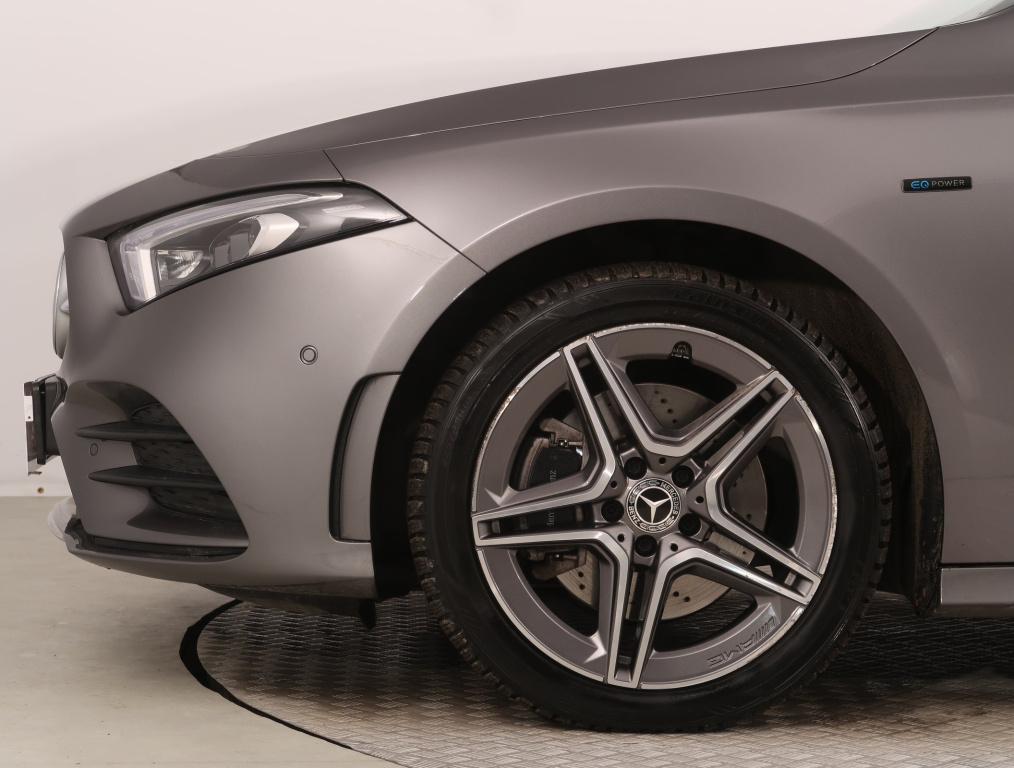 Mercedes-Benz A