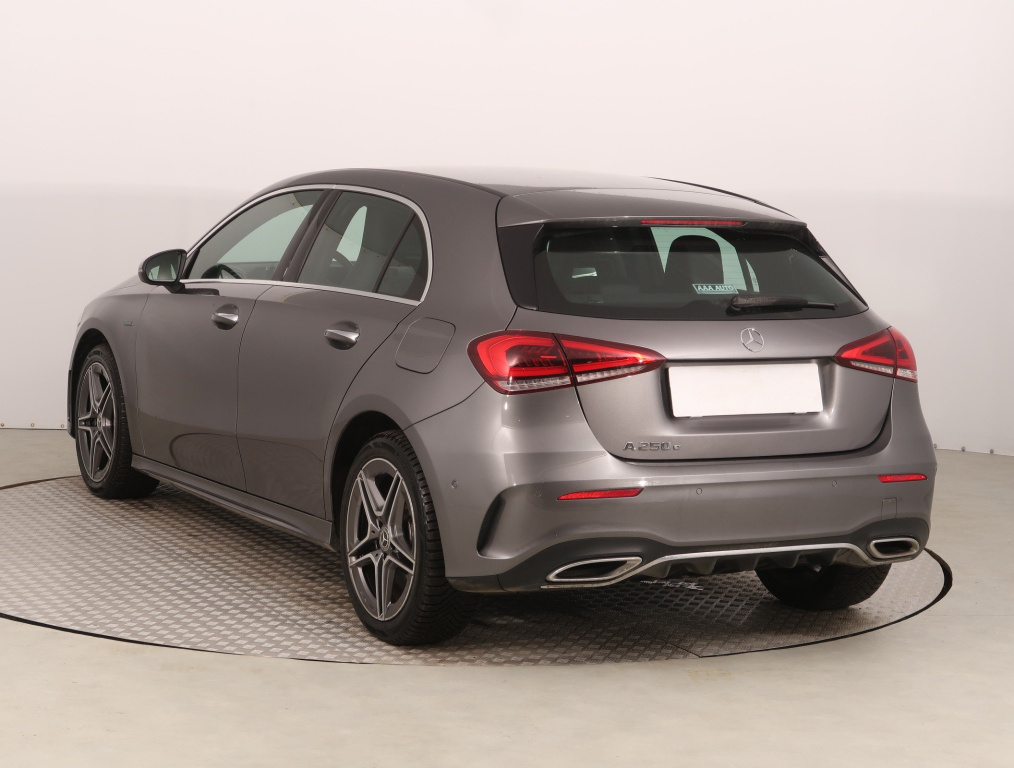 Mercedes-Benz A