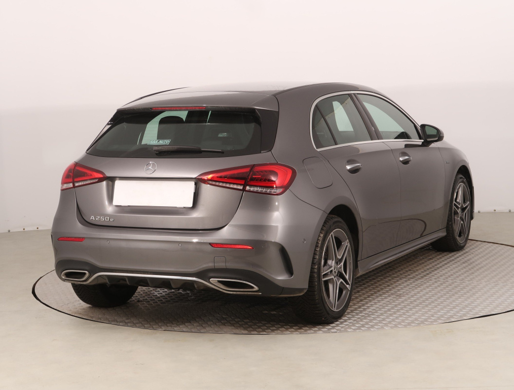 Mercedes-Benz A