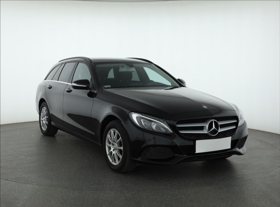 Mercedes-Benz C - 2015