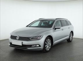 Volkswagen Passat - 2015
