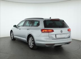 Volkswagen Passat - 2015