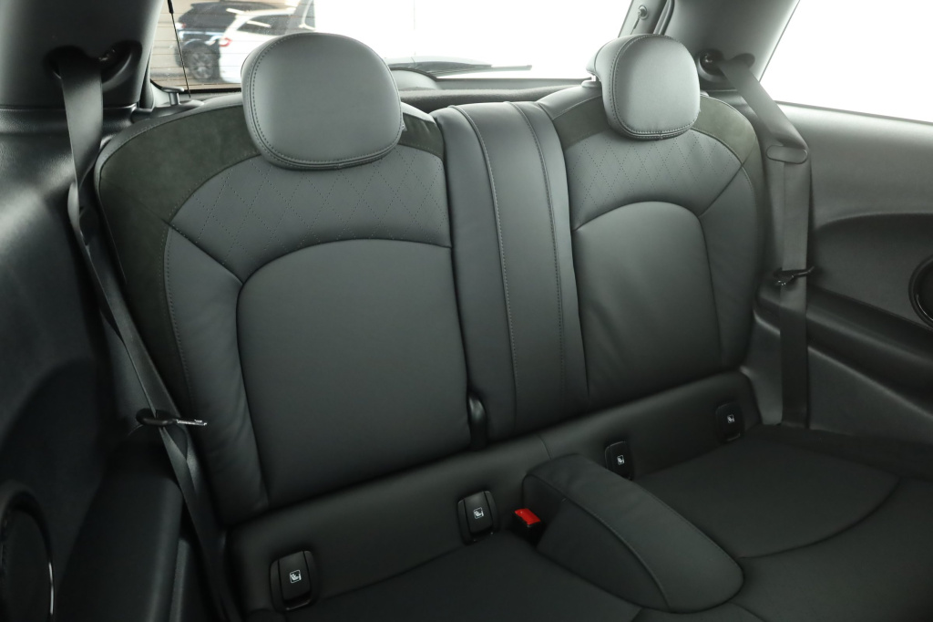 MINI 3-door