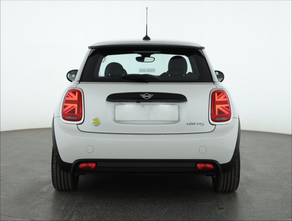 MINI 3-door