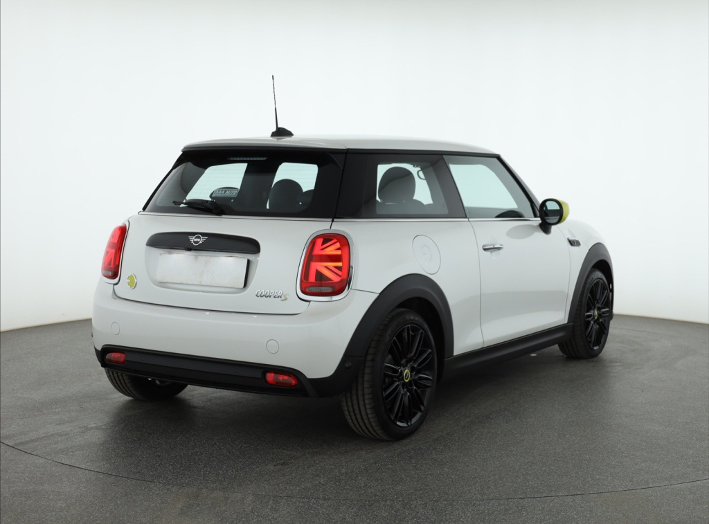 MINI 3-door