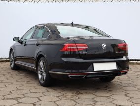 Volkswagen Passat - 2017