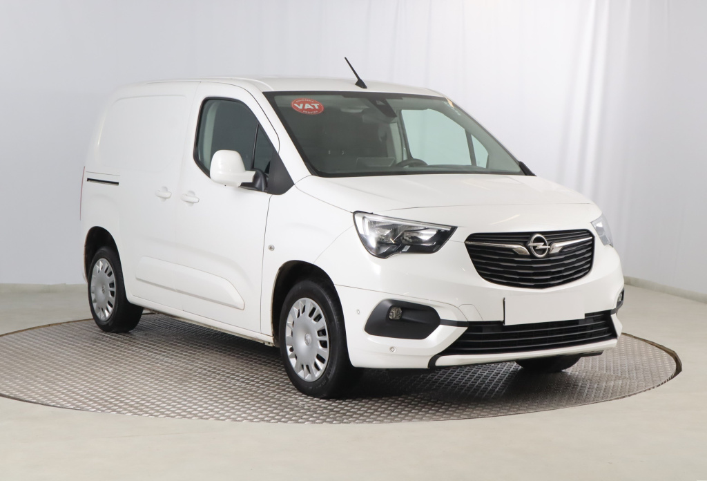 Opel Combo 2019 1.5 CDTI 129343km Pick