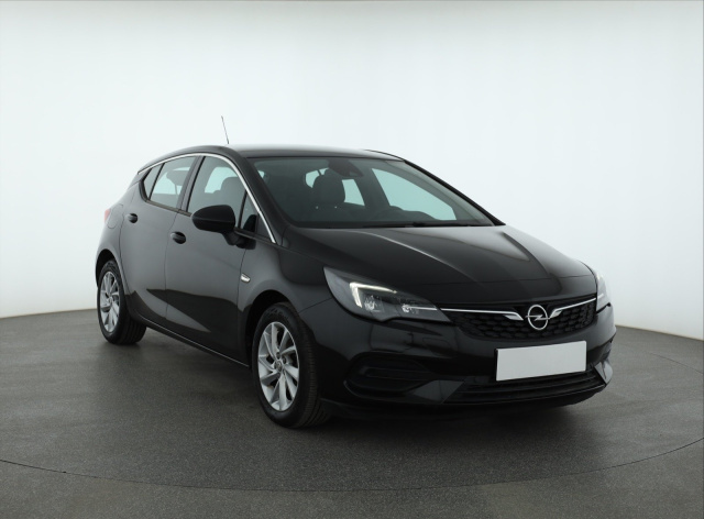 Opel Astra, 2021