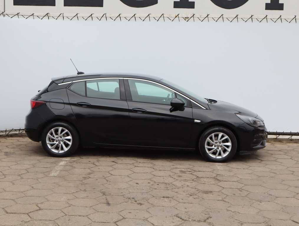 Opel Astra 2021 1.2 Turbo 98027km Elegance