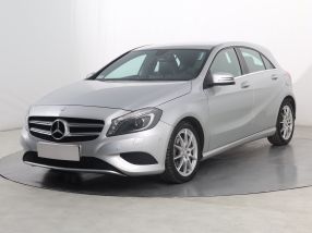 Mercedes-Benz A - 2012