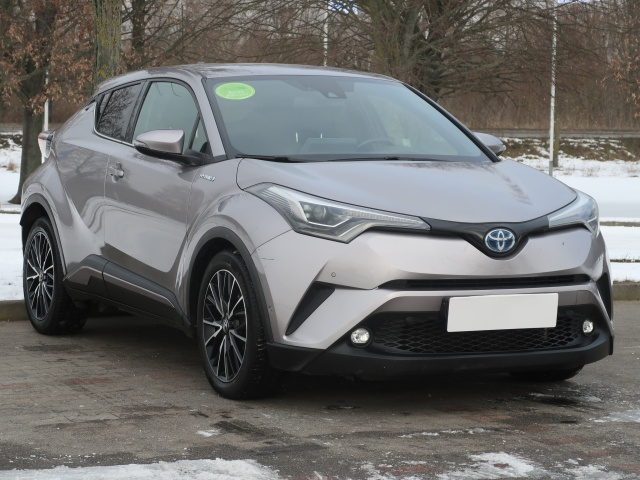 Toyota C-HR 2016