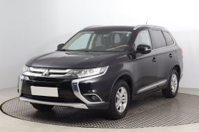 Mitsubishi Outlander - 2016