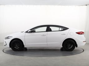 Hyundai Elantra - 2016