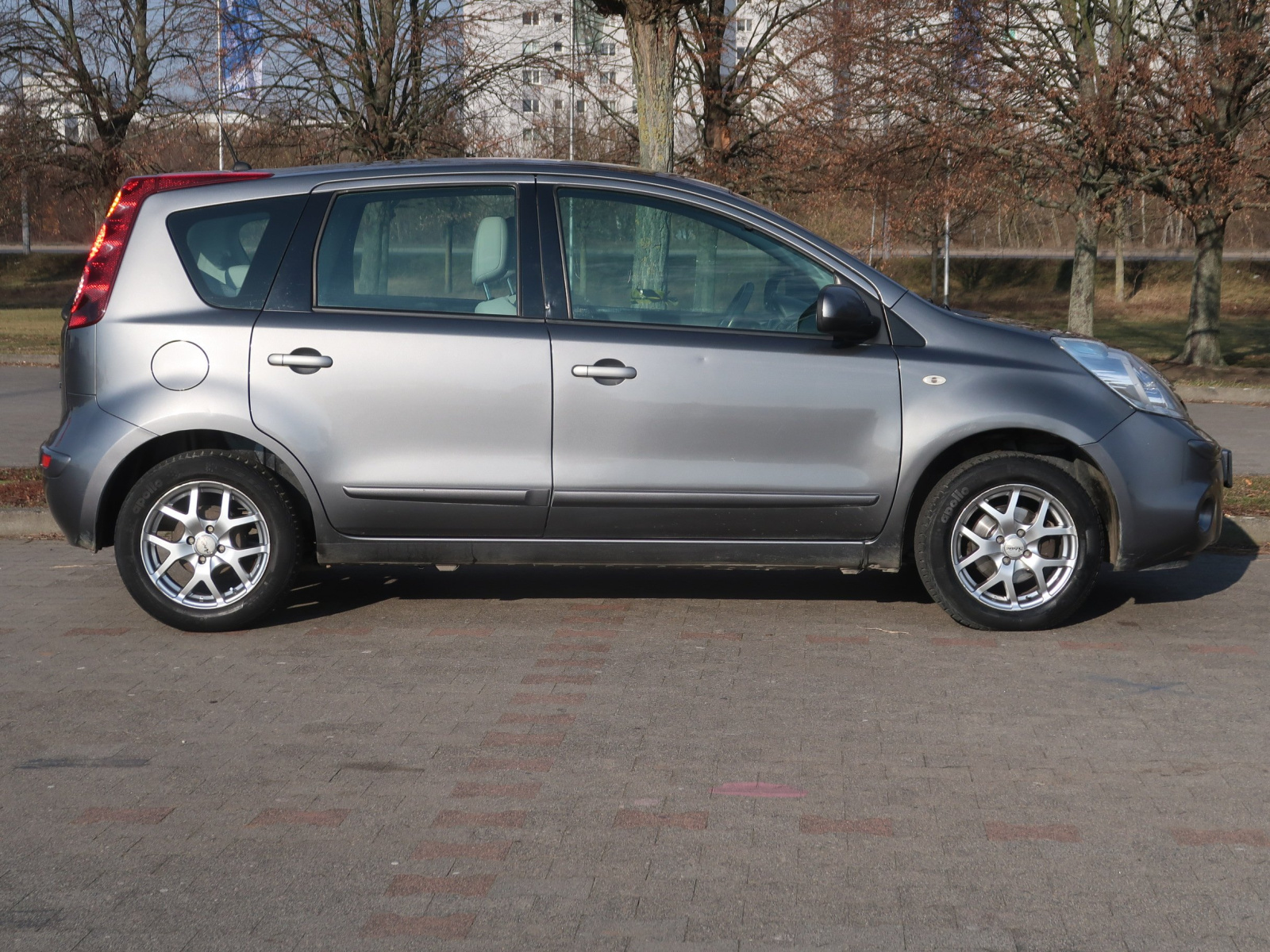 Nissan Note 2010 1.4 104156km ABS klimatyzacja manualna