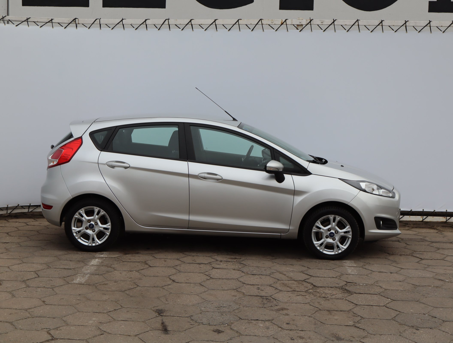 Ford Fiesta 2016 1.0 EcoBoost 79073km ABS klimatyzacja manualna