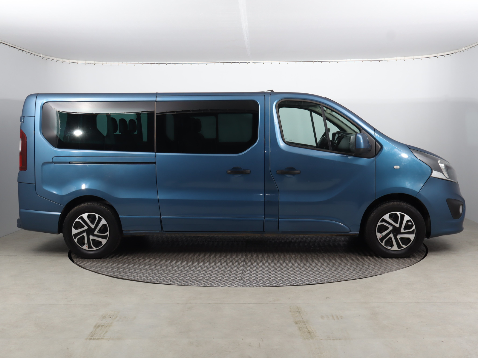 Opel Vivaro 2019 1.6 BiCDTI 129479km ABS klimatyzacja manualna