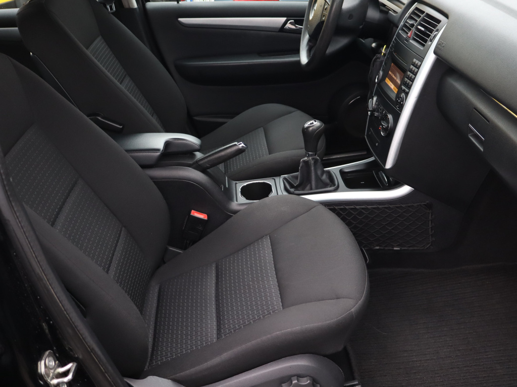 Mercedes-Benz B