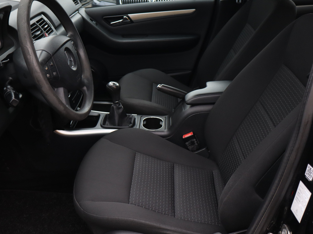Mercedes-Benz B