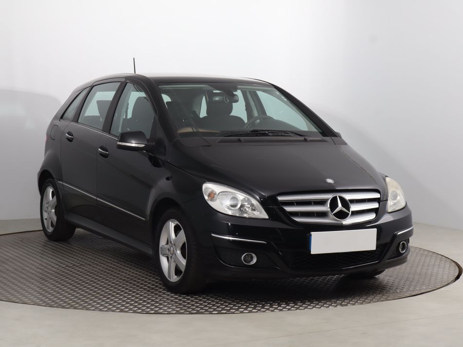 Mercedes-Benz B - 2011