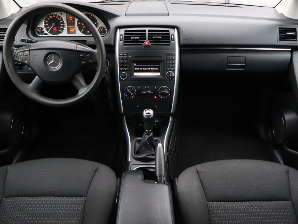 Mercedes-Benz B