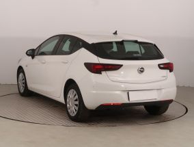 Opel Astra - 2016