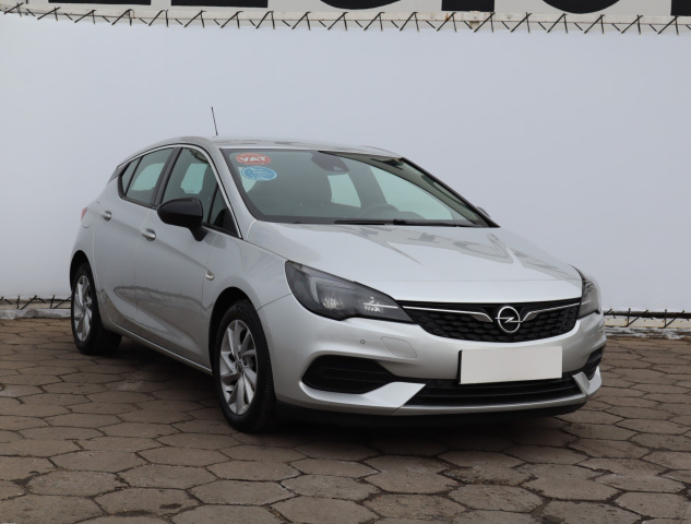 Opel Astra, 2021