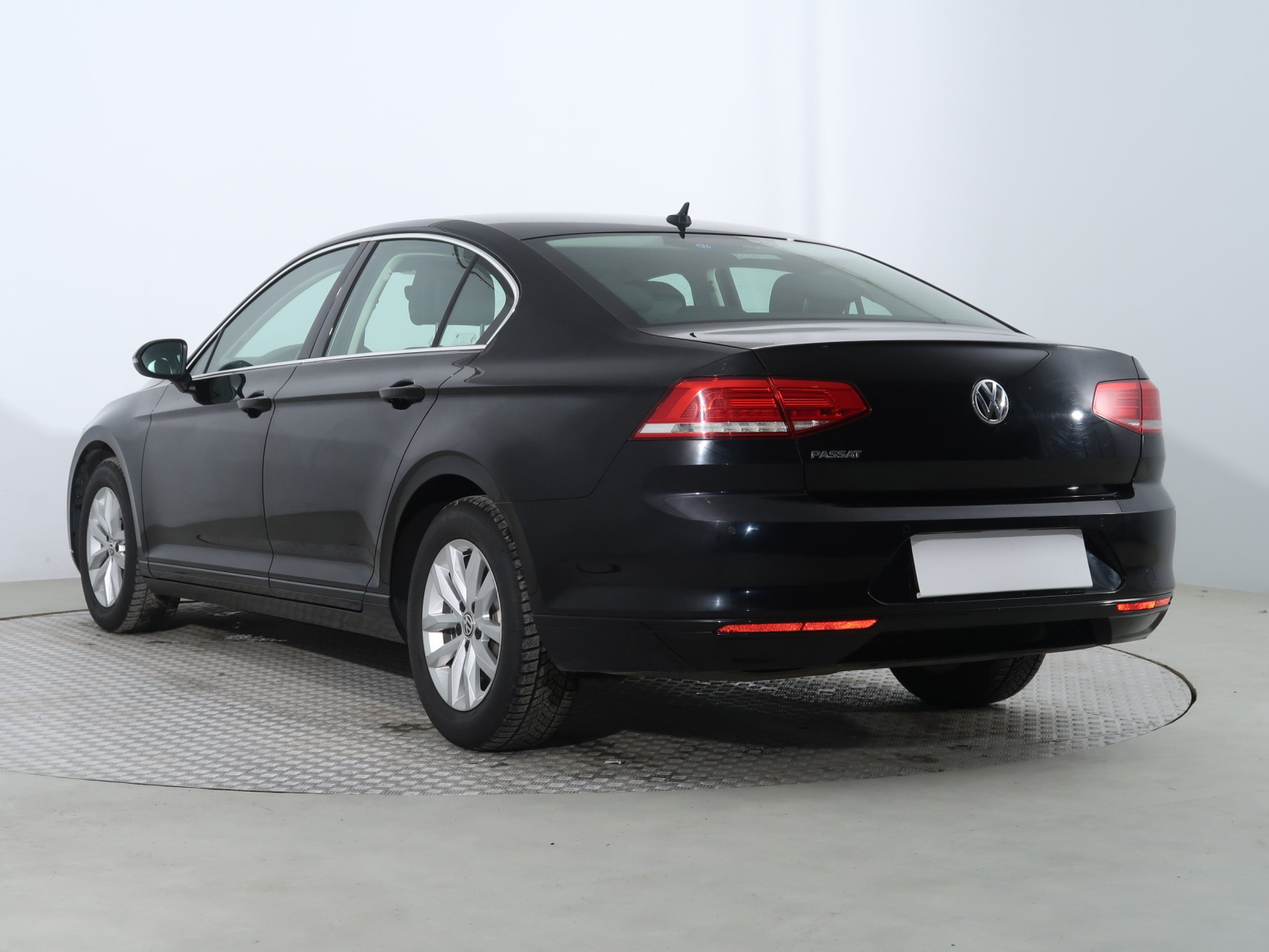 Volkswagen Passat 2019 2.0 TDI 165464km Comfortline