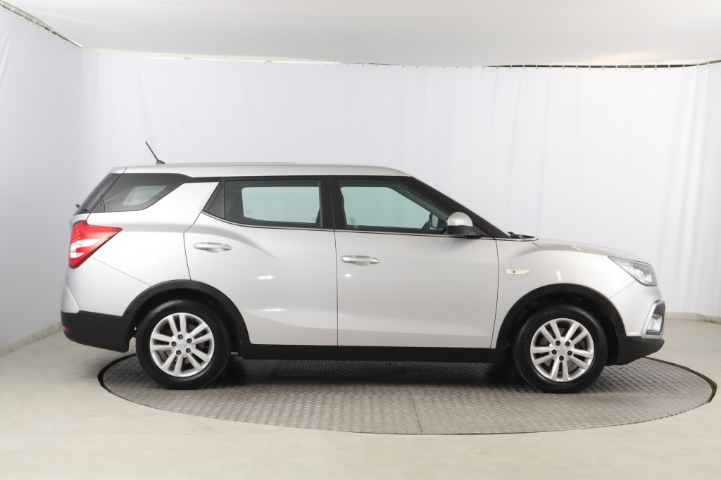 Ssang Yong XLV
