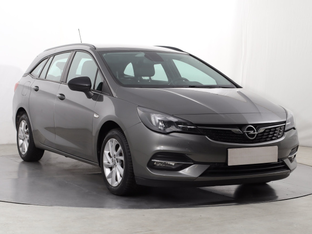 Opel Astra 2021
