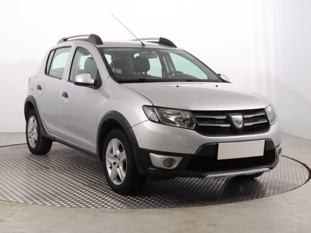Dacia Sandero 2015