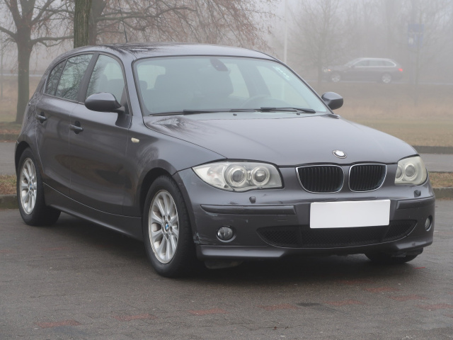 BMW 1 2005