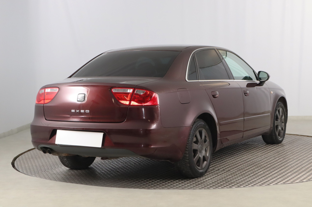 Seat Exeo