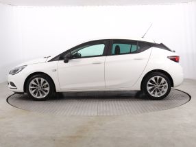 Opel Astra - 2016