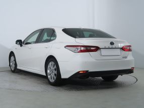 Toyota Camry - 2020