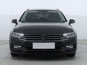 Volkswagen Passat - 2021