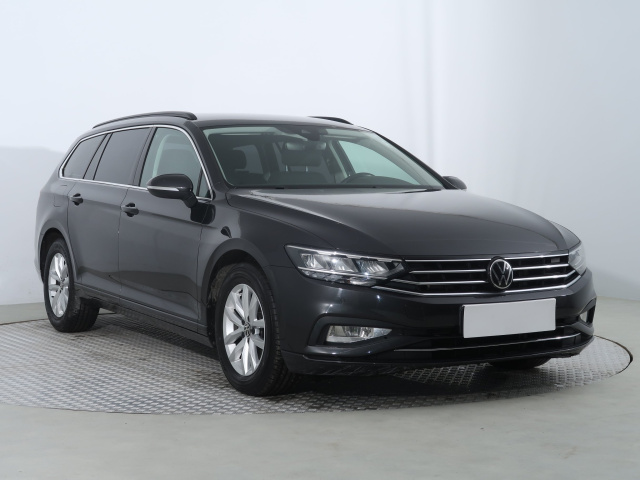 Volkswagen Passat, 2021