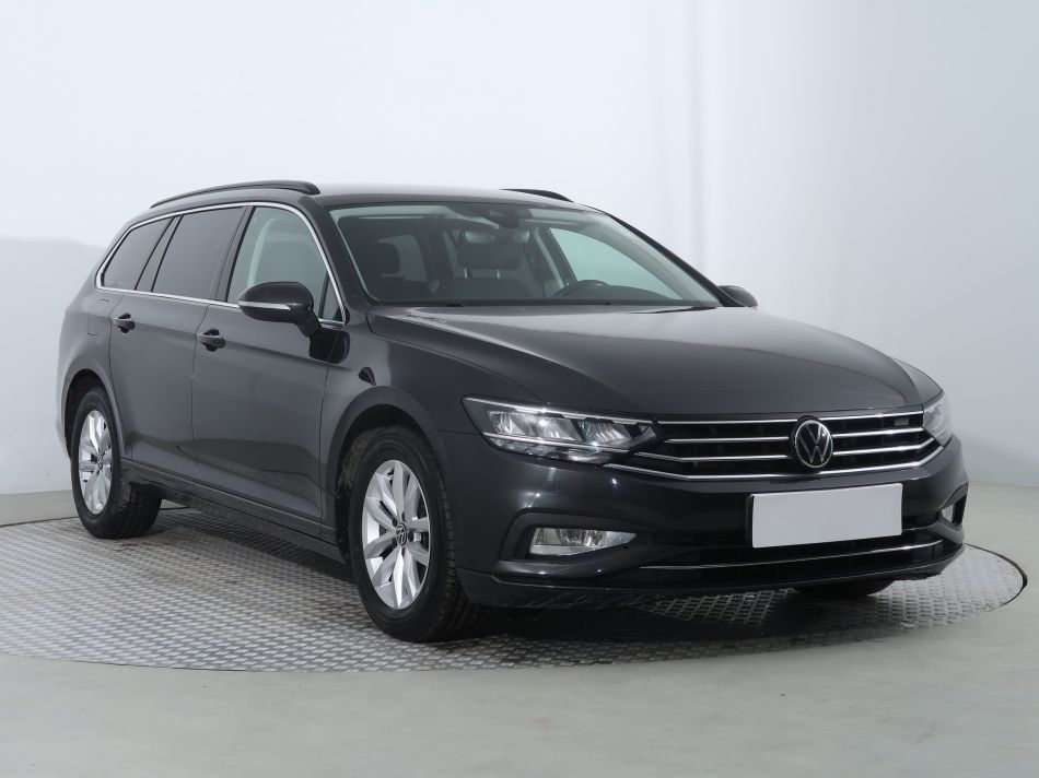 Volkswagen Passat - 2021