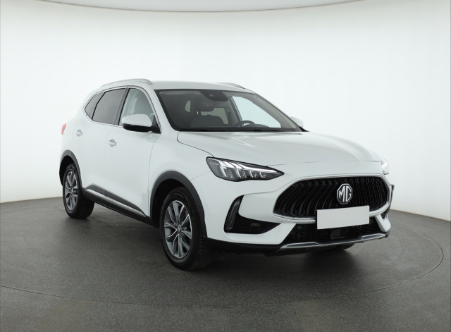 MG HS 2023