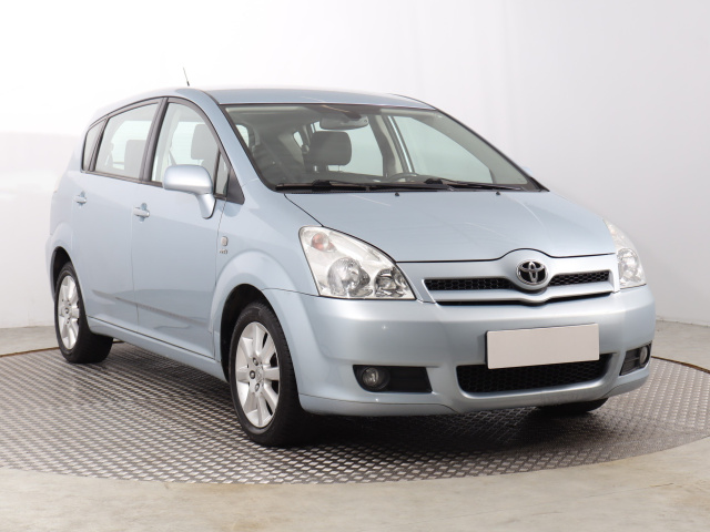 Toyota Corolla Verso 2004
