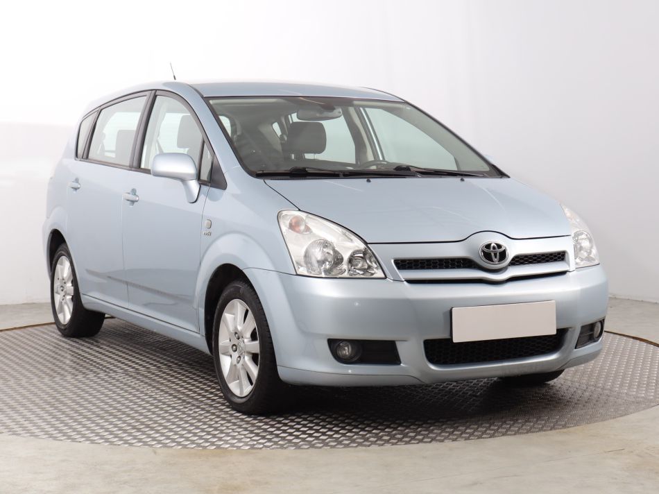 Toyota Corolla Verso - 2004