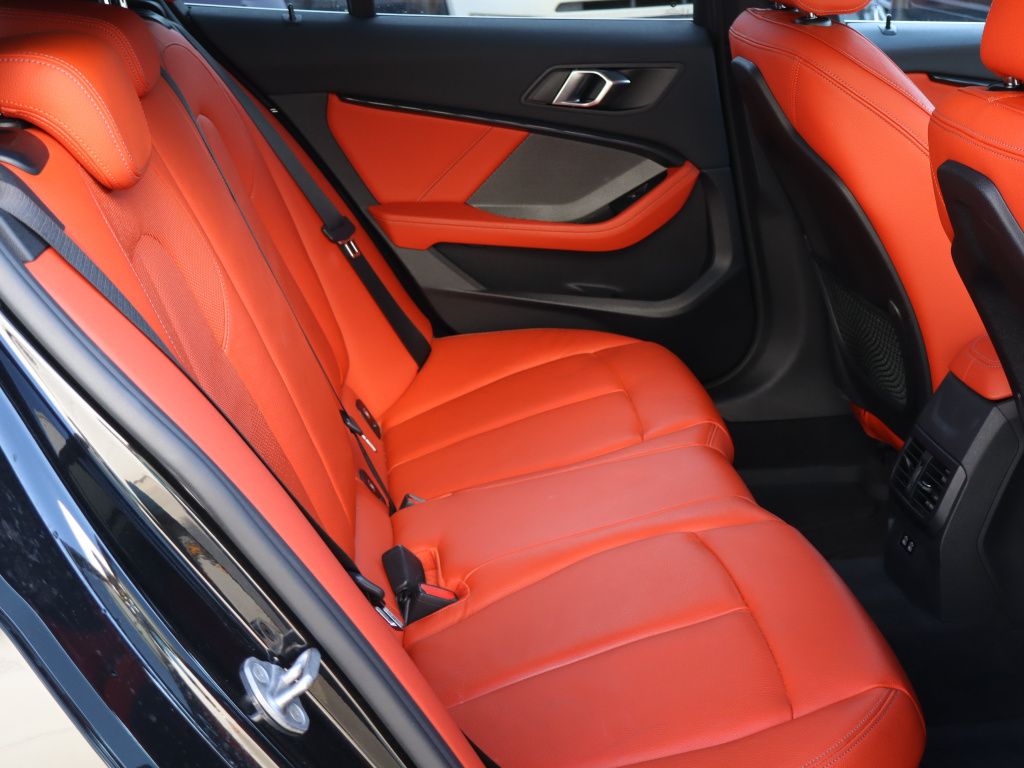 BMW 1