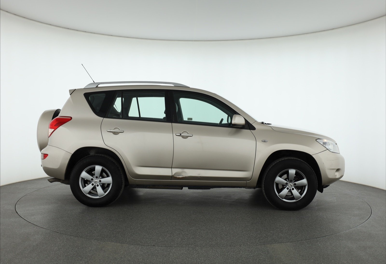 Toyota RAV4 2006 2.0 VVT